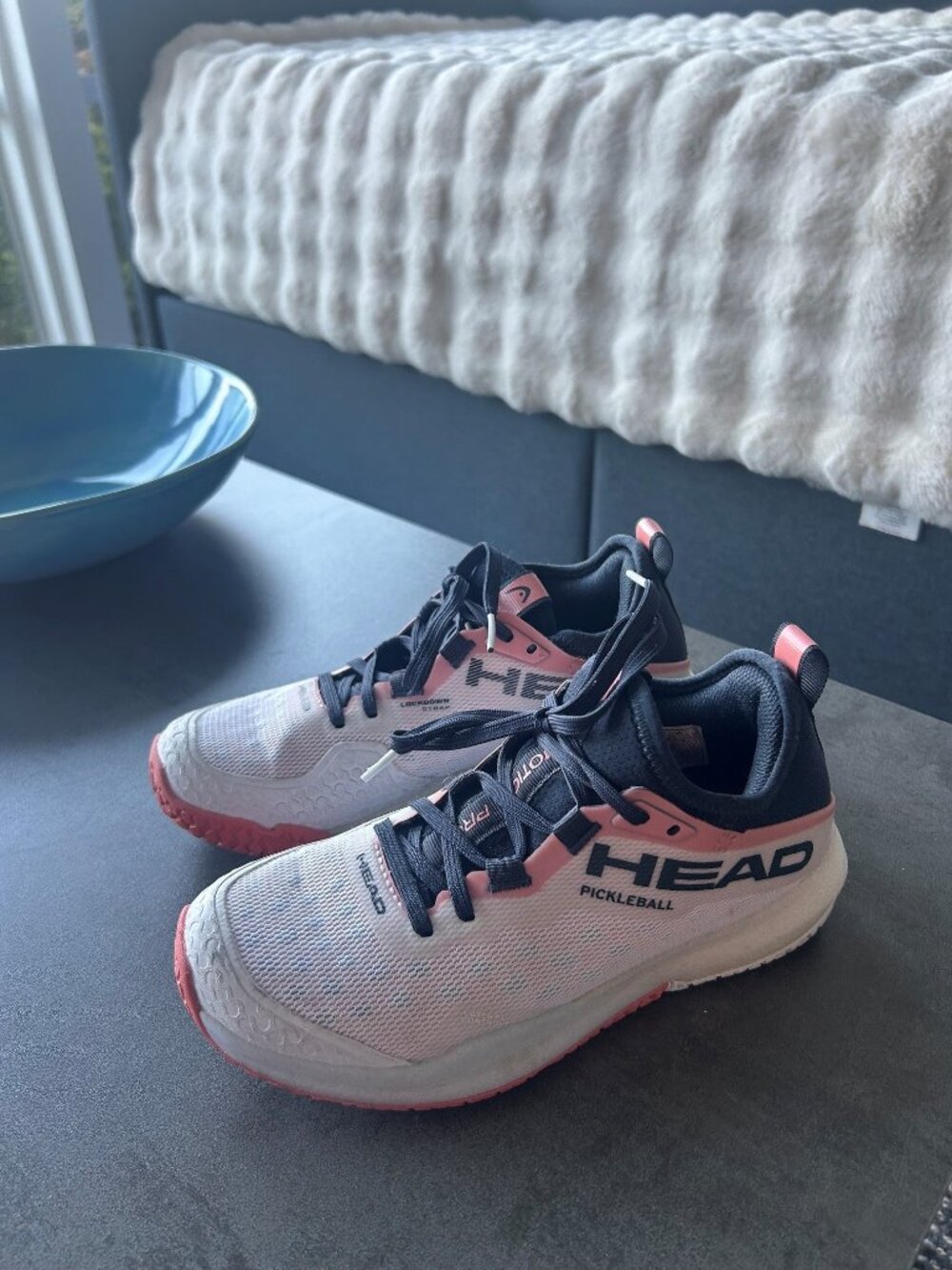 Pickleball tennis shoes US size 5.5